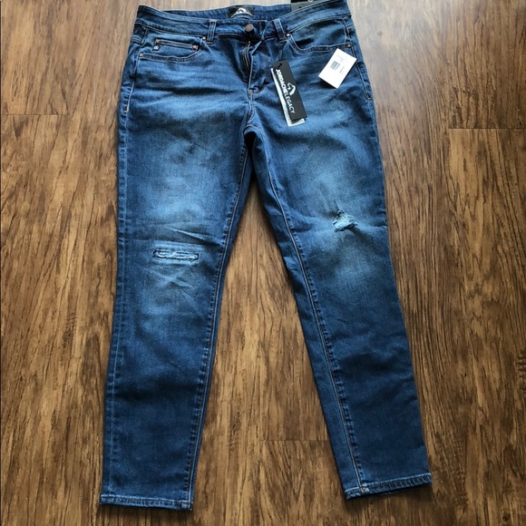 Jeans - new and never worn - Picture 1 of 6